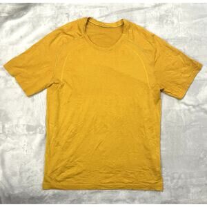 Lululemon T Shirt Mens Medium Metal Vent Tech Short Sleeve Fools Gold Base Layer
